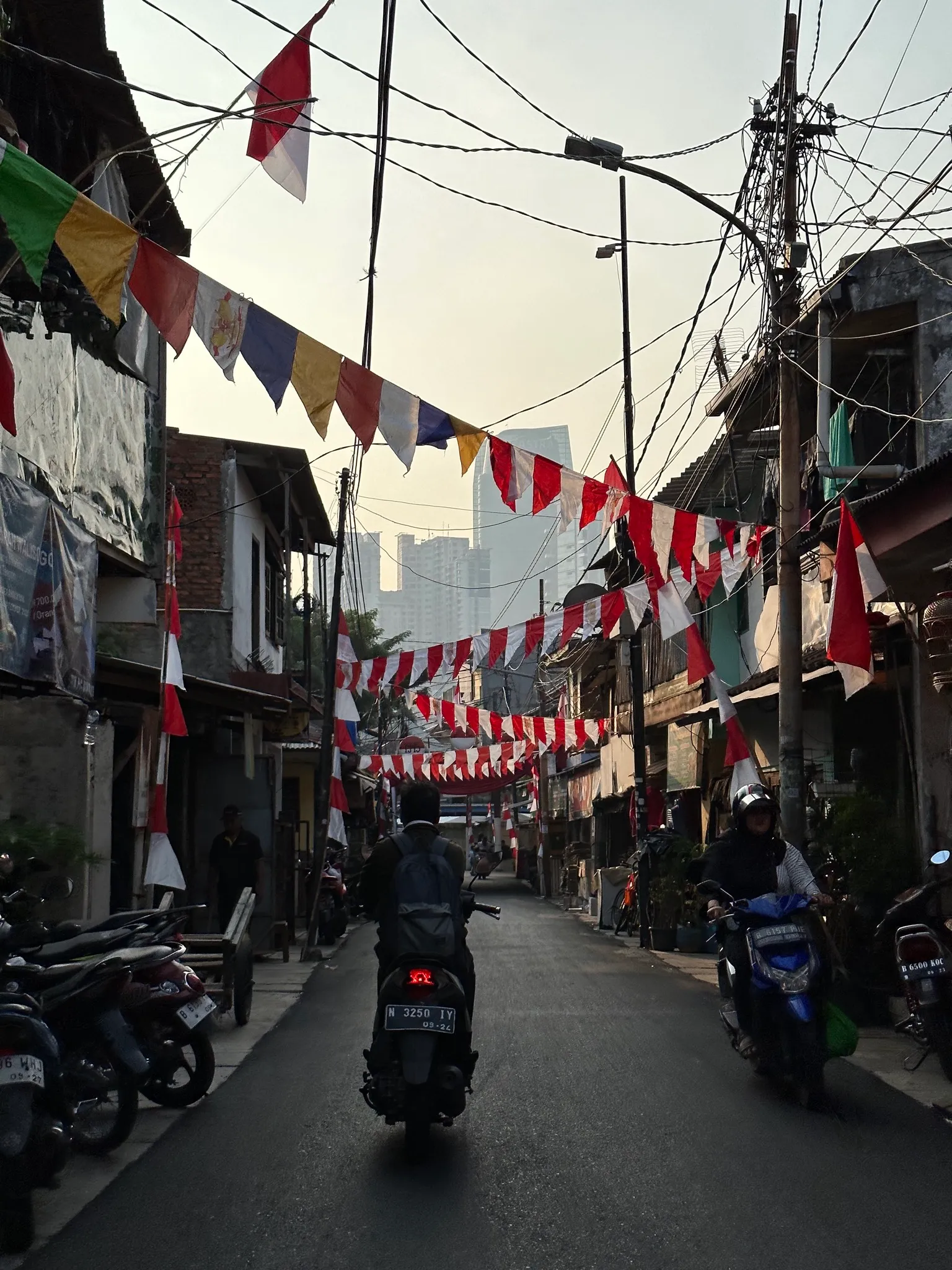 Home Streets, photograph 2 — Jakarta, Indonesia, 2023