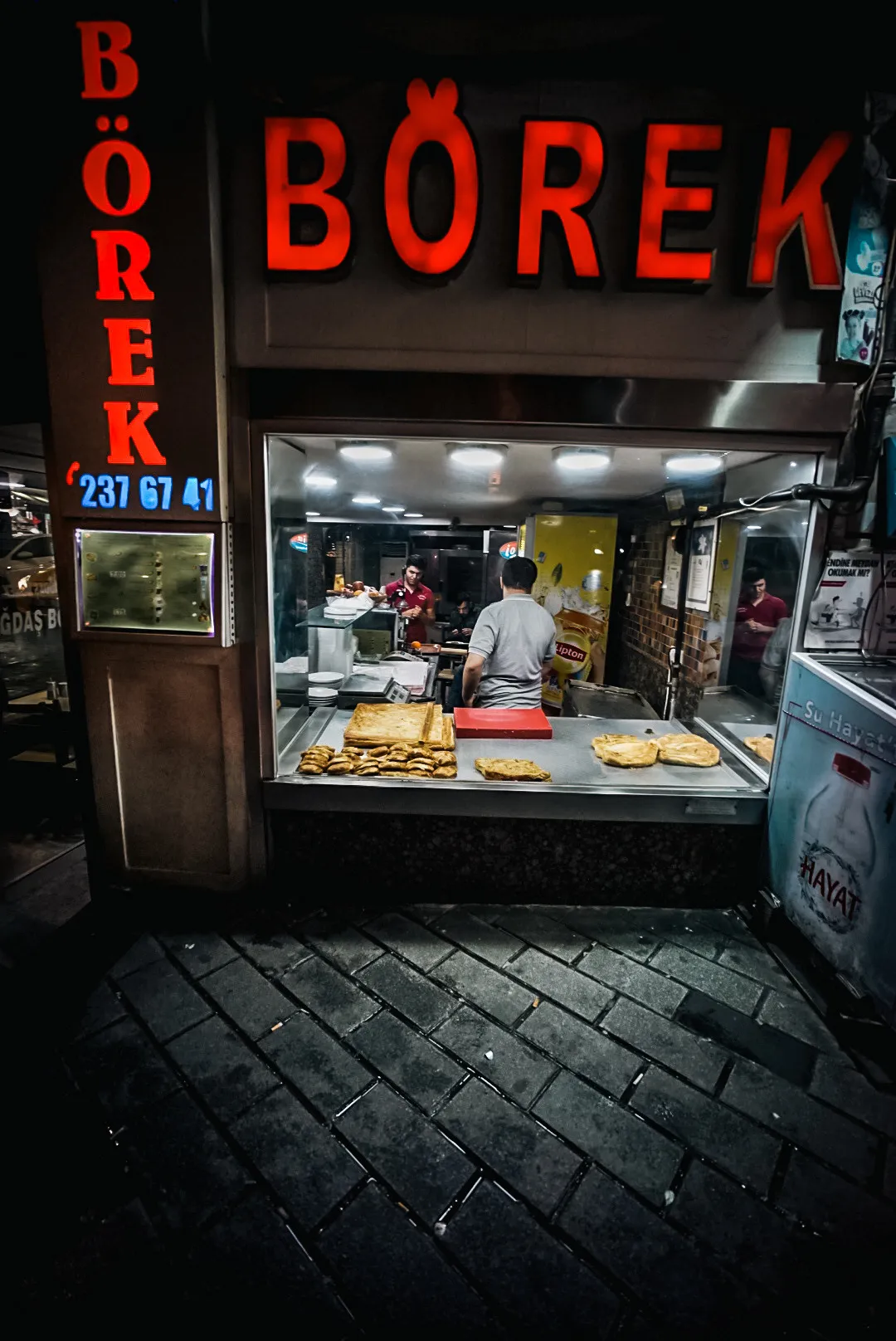 Istiklal After Dark, photograph 22 — Istanbul, Türkiye, 2020